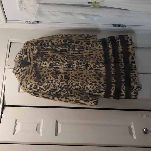 Unknown brand. Faux fur leopard winter jacket. Size M - Picture 1 of 1